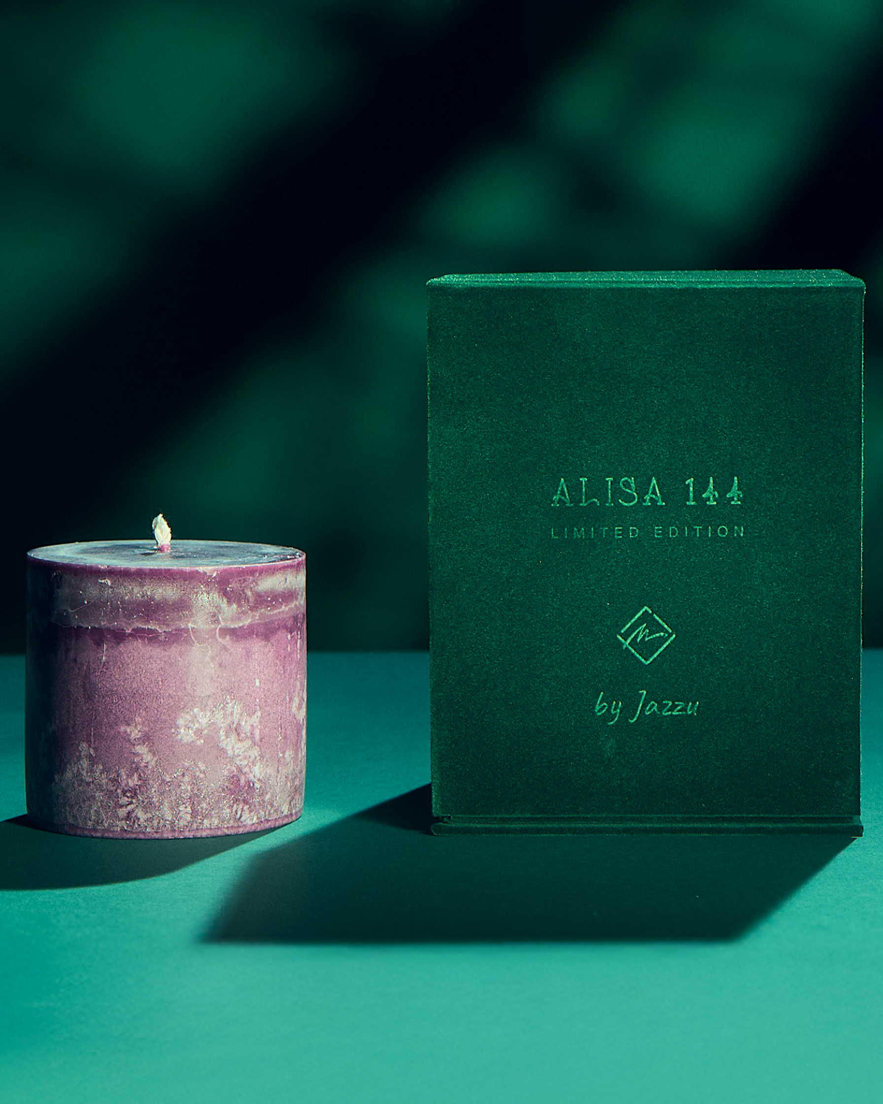 Alisa 144 candle